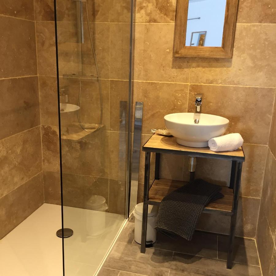 Mas D'Auzieres Bed & Breakfast Saint-Gilles  Luaran gambar